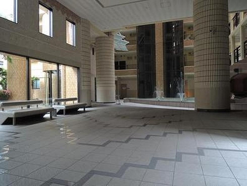 ロマネスク博多駅前