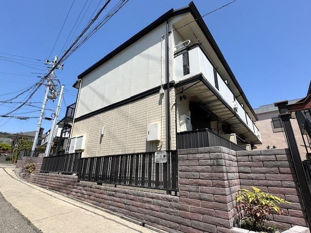 ベーラ・ドーモ・アキラ