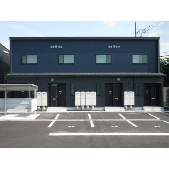 アバンティ中冨居