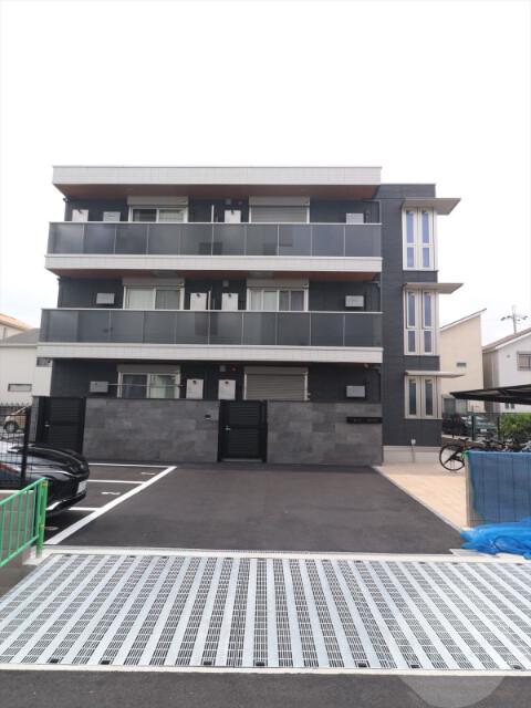 SPECIALE沢良宜西