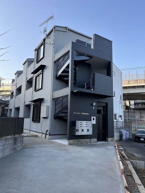 SPECIALE YOKOHAMA