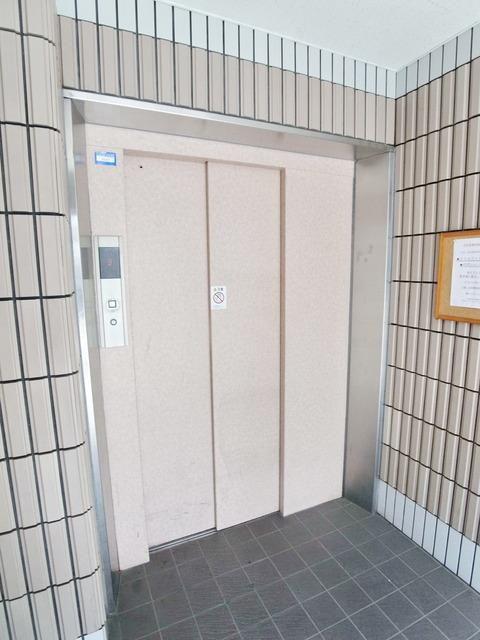 春日ビル