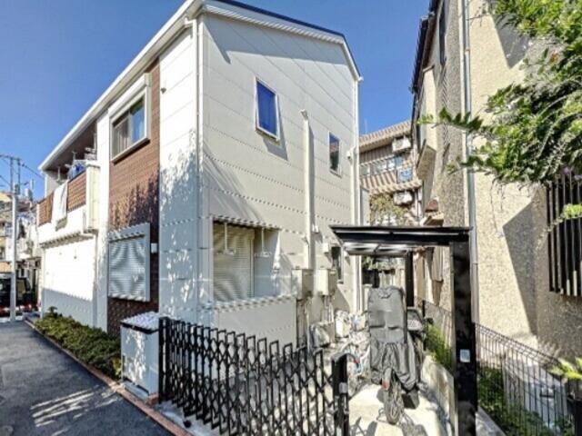 URBAN VILLA