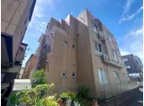 プラダハイツ