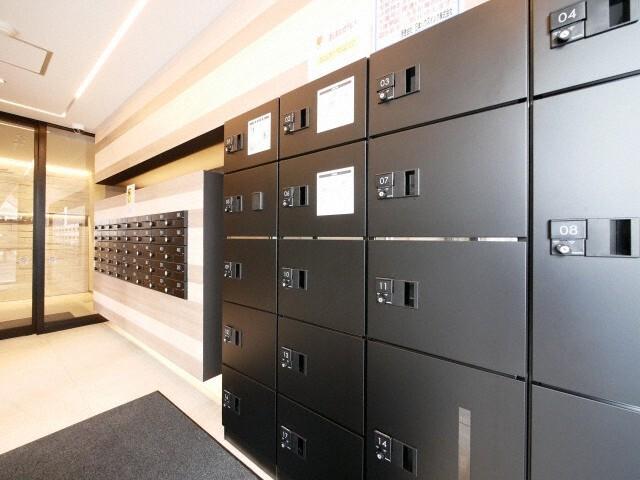 S-RESIDENCE近代美術館前