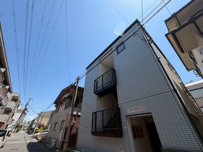 バーンホフ北口