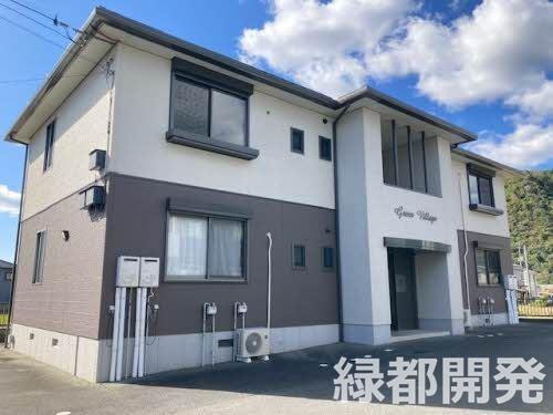 グリーンヴィレッジB棟