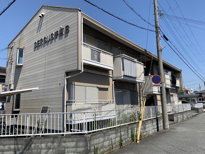 セルサス手柄 A棟