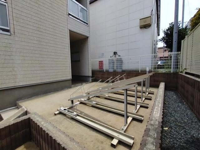 リブリ・前原東