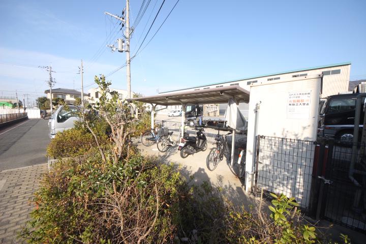 ワイズアパートメント八尾