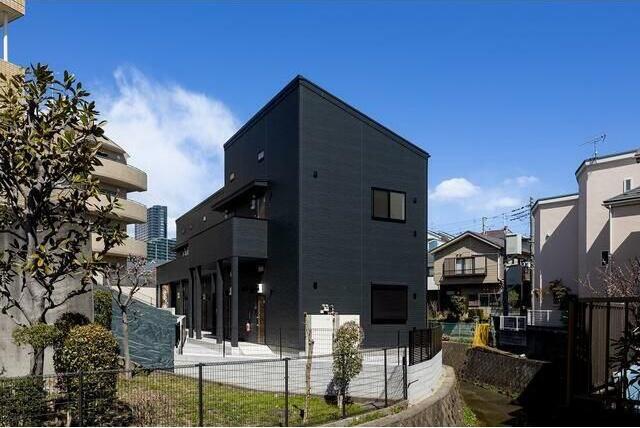 アザーレ・ディオン相模大野