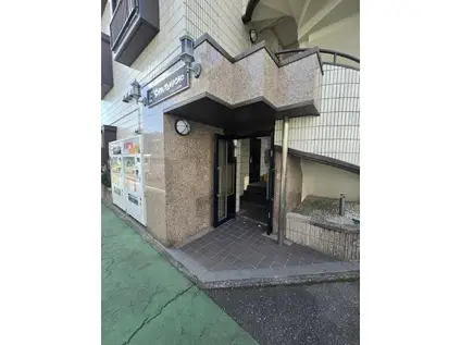 イーダッシュ新富町(1LDK/3階)の外観写真