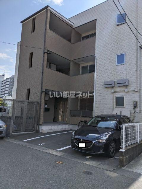 MAISONCLASSEマリナ通