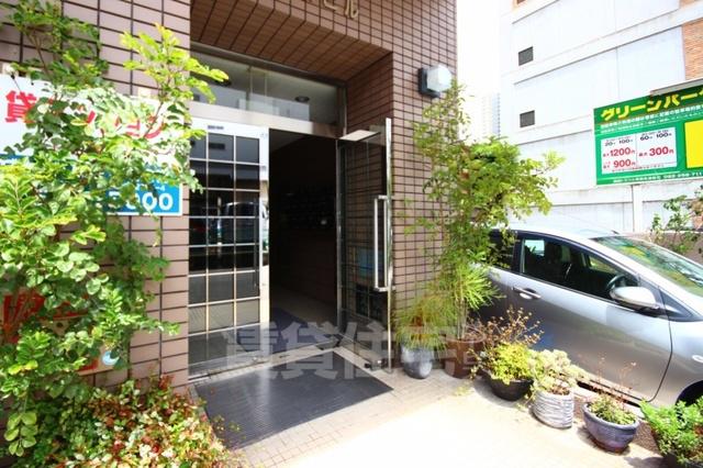 あずまビル