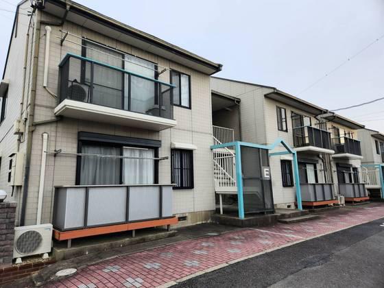 ビレッジ石塚 E棟