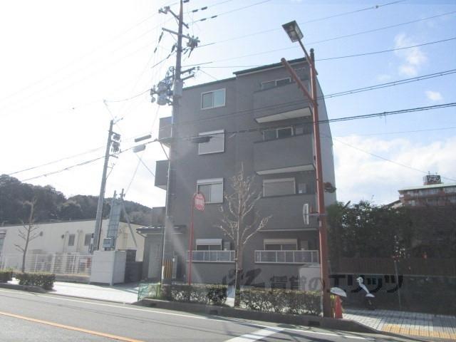 アークリード石山寺(1K/2階)