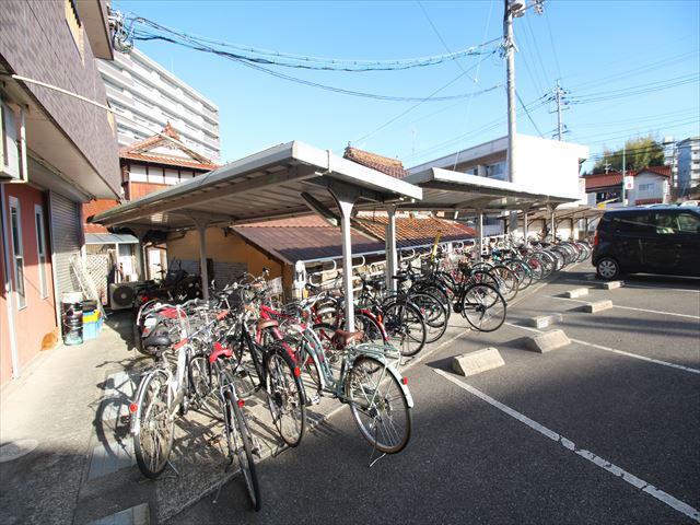 キャンパス