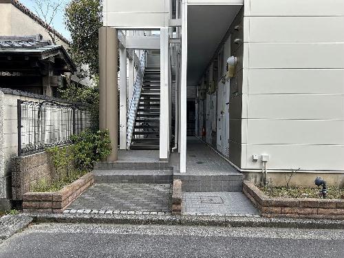 レオパレス明