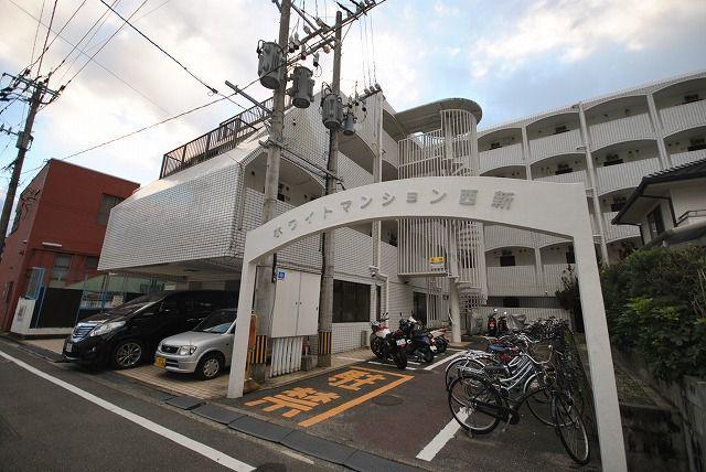ホワイトマンション西新