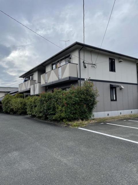 クレスト弐番館B