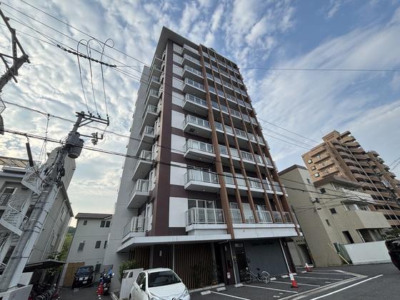 HOUSE TAGAWA