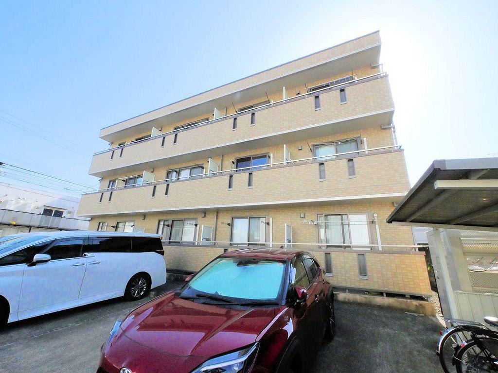 センプリーチェ
