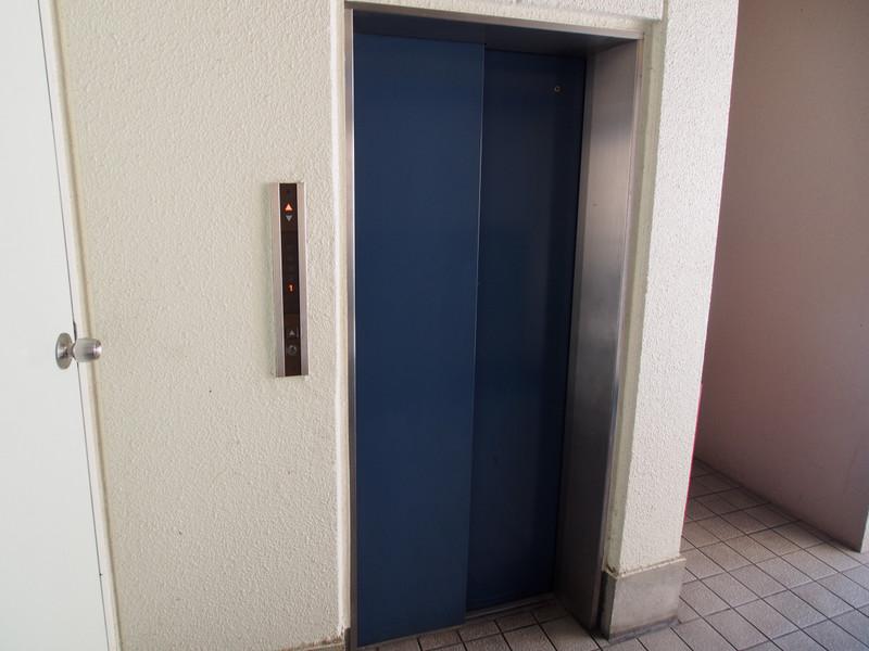 艸香駅前ビル