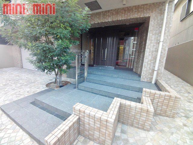 六甲壱番館