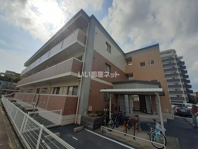 福パレスランデュールA