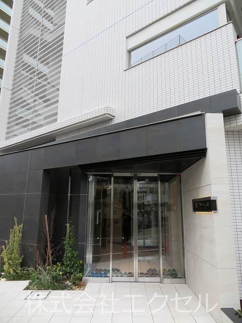 シュトラーレ 八日町