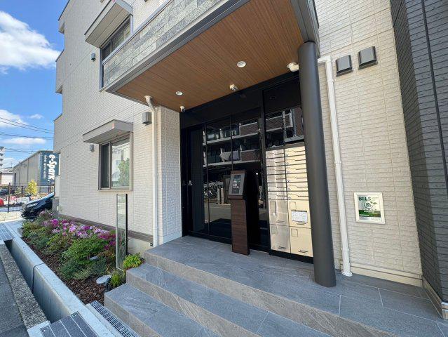 トリシア江坂