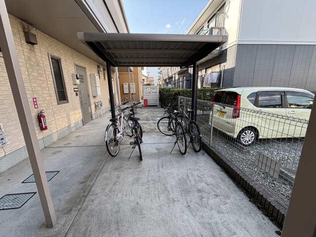 グランディール南新地D棟