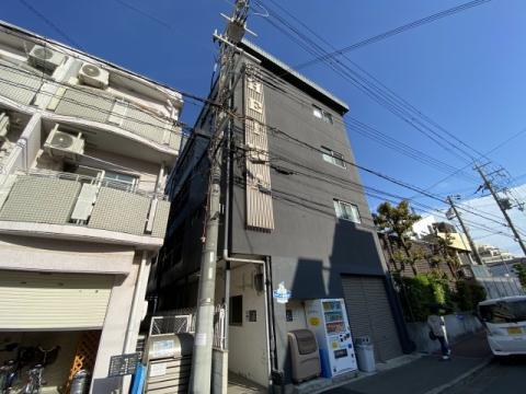 平和マンション