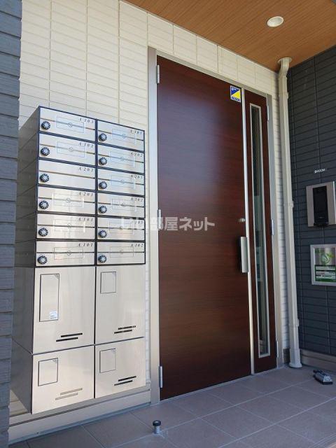 ノーブルラフィネ万平町 A