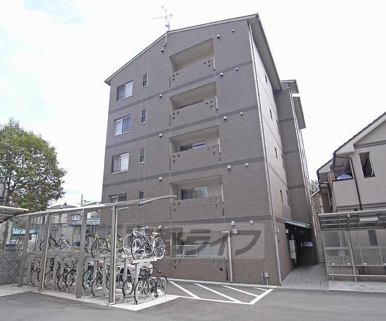 シャルレ13番館 