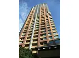 青山パーク・タワー