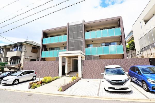 地下鉄東山線 覚王山駅 徒歩6分 3階建 築9年