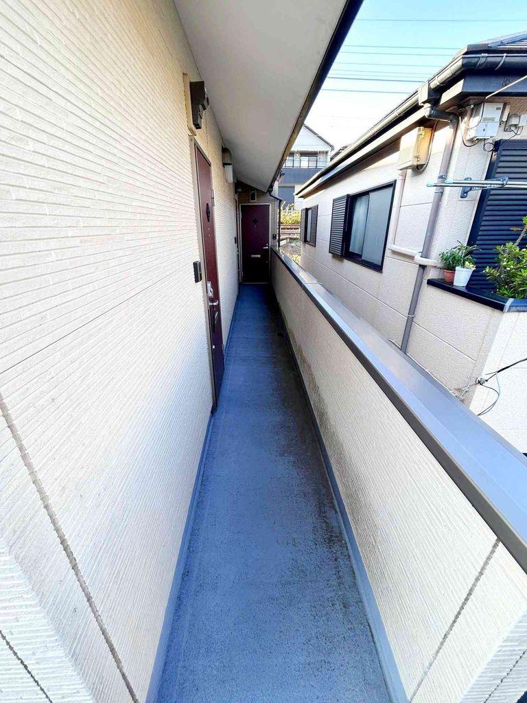IDEAL HOUSE