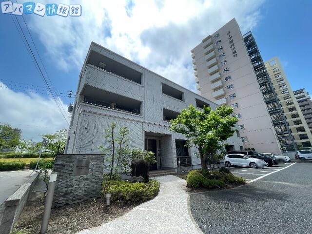シャーメゾン川端町