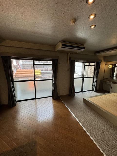 朝日プラザ(ワンルーム/5階)の居間写真
