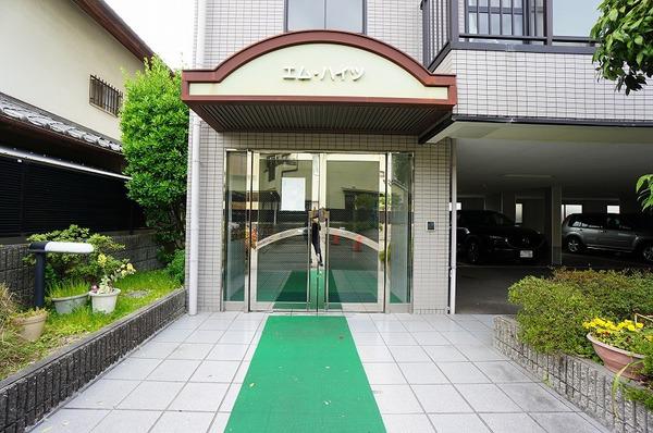 エムハイツ