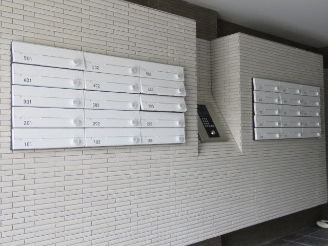トラストコートS16
