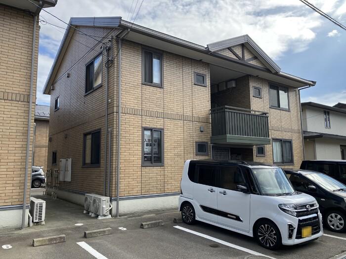 リビングタウン安原A