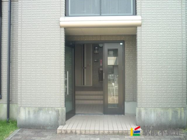 リヴェールタウン赤松 C棟