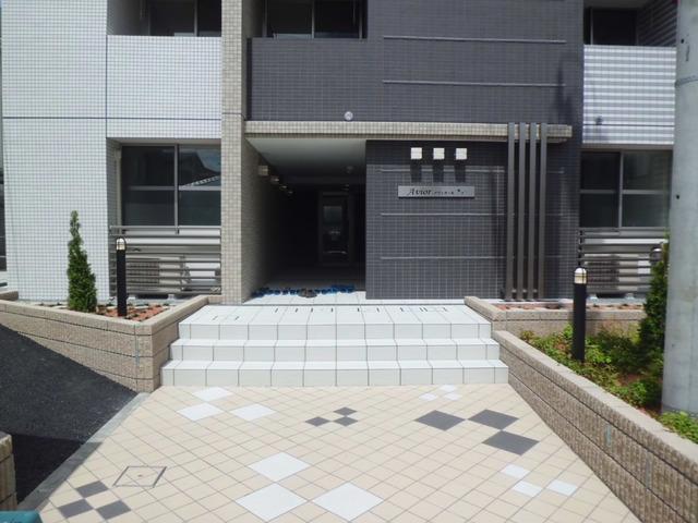 アヴィオール