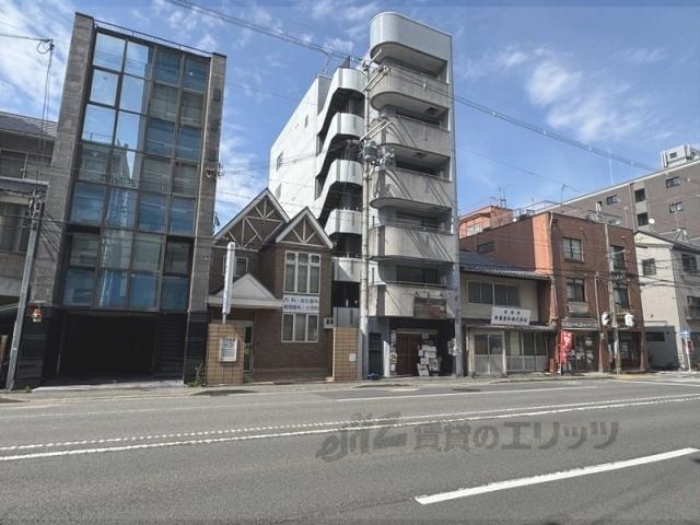 ビバ丸太町