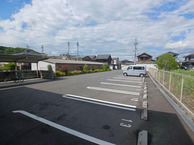 シャルム