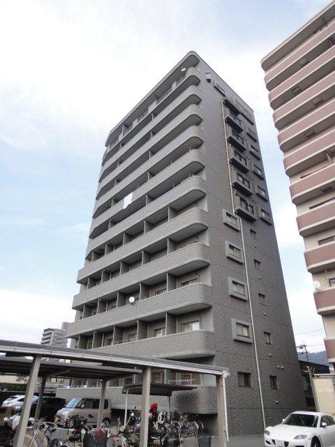 ラフィネ牛田本町