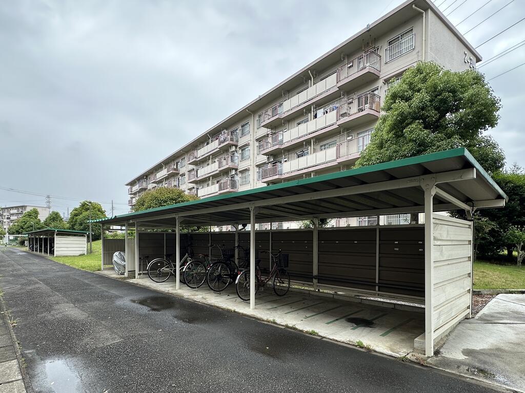 東坂戸団地33号棟
