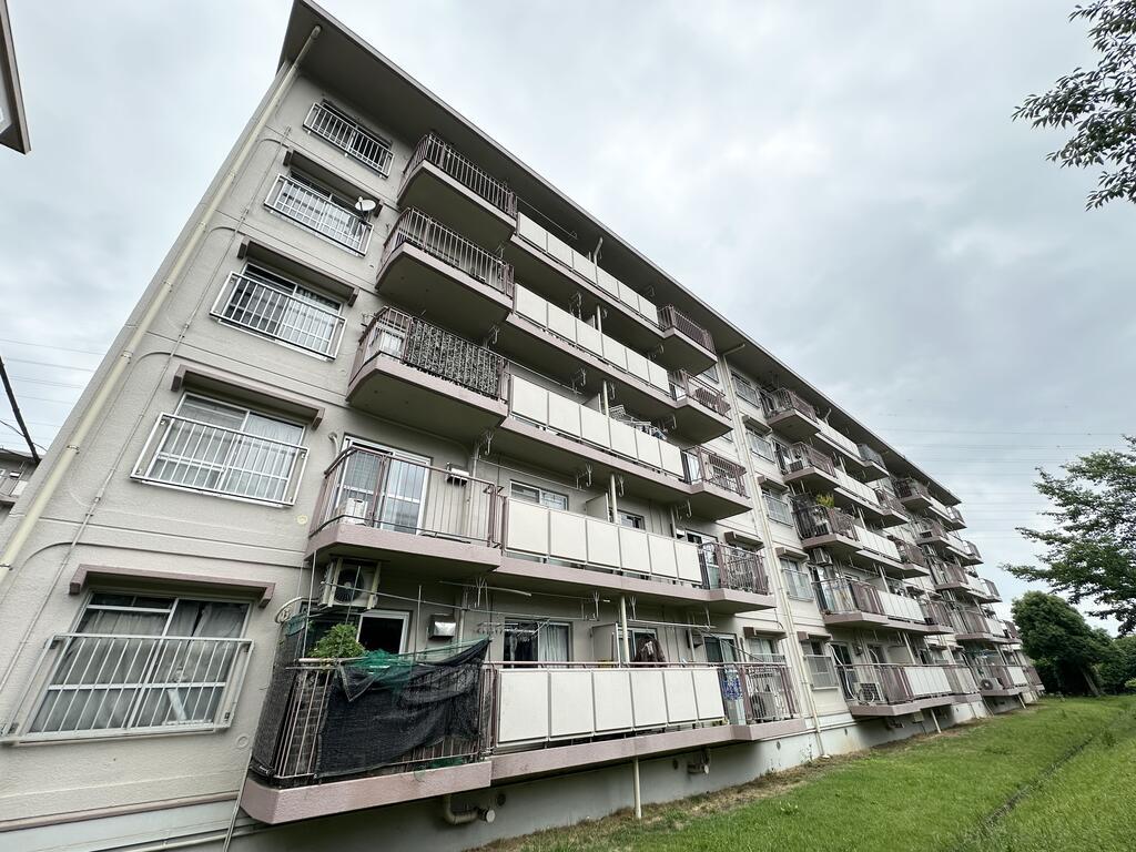 東坂戸団地33号棟
